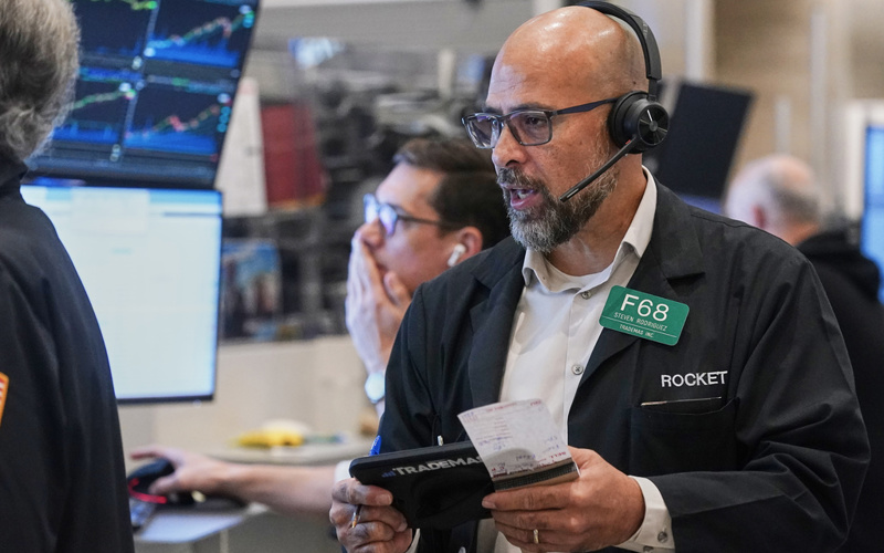 Wall Street rallies to recover some of Friday's sell-off over China dispute