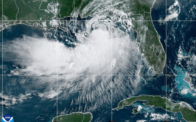 Tropical Storm Bertha makes landfall in Louisiana and moves toward Texas