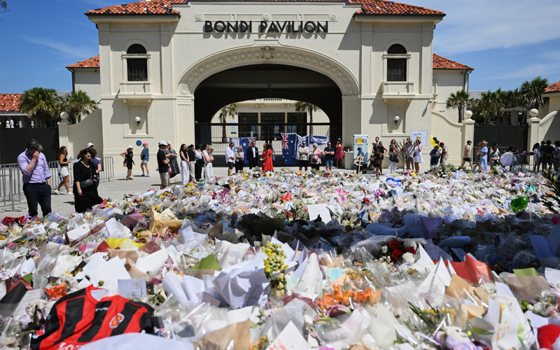 Australia's leader announces a royal commission into antisemitism after Bondi massacre