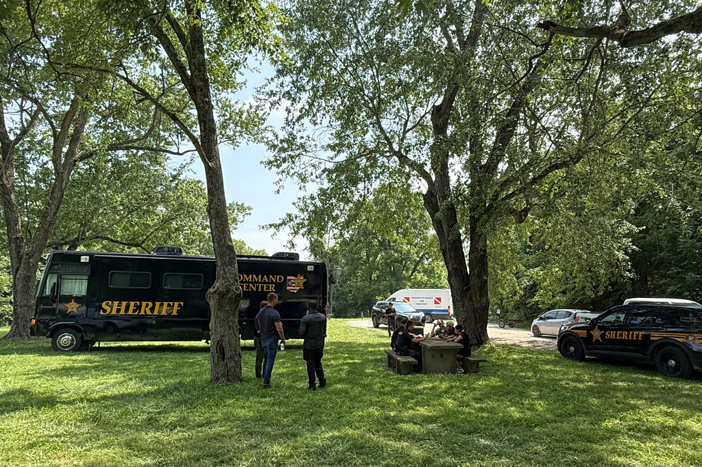 Five people dead in Ohio after efforts to save struggling swimmer