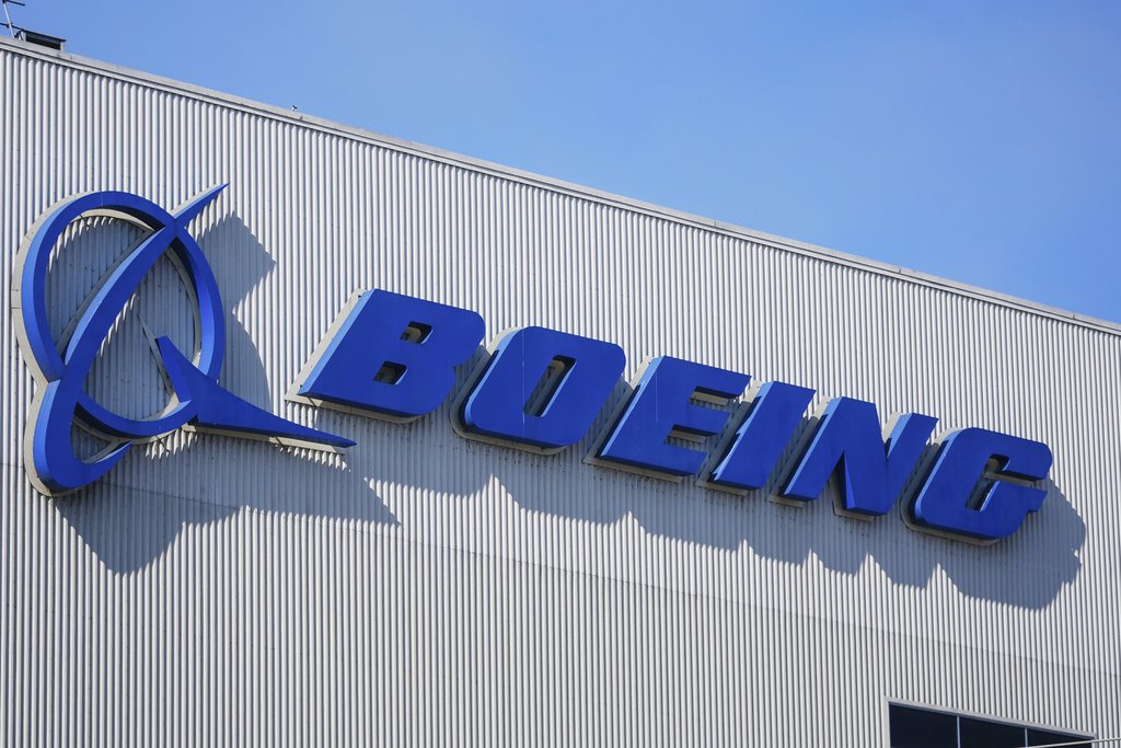 Boeing workers who build fighter jets plan to go on strike