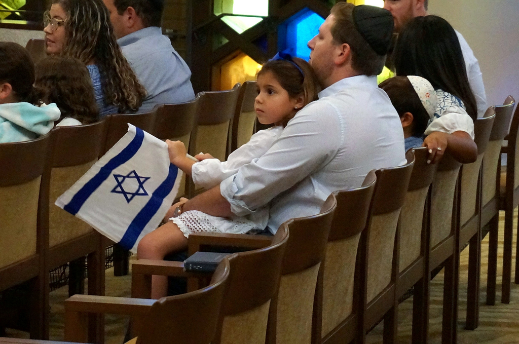 Poll: Support for Israel isn't a high priority for younger Jewish Americans