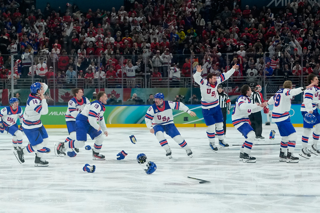 United States celebrates men's hockey gold win at Olympics