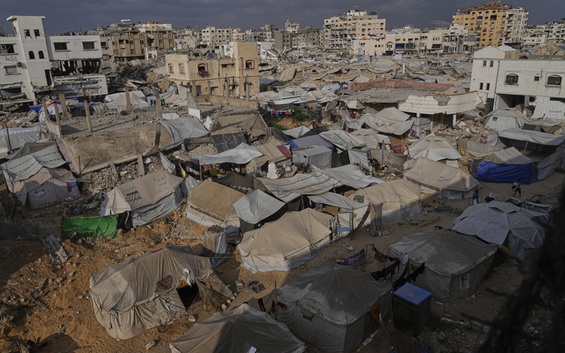 Explosive kills 7 Israeli soldiers in Gaza inside an armored vehicle, military says