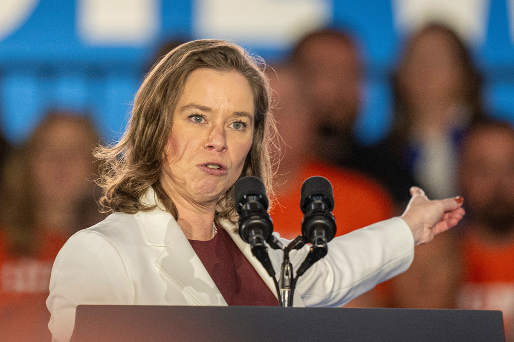 Democrat leaders in Wisconsin divided over response to immigration enforcement