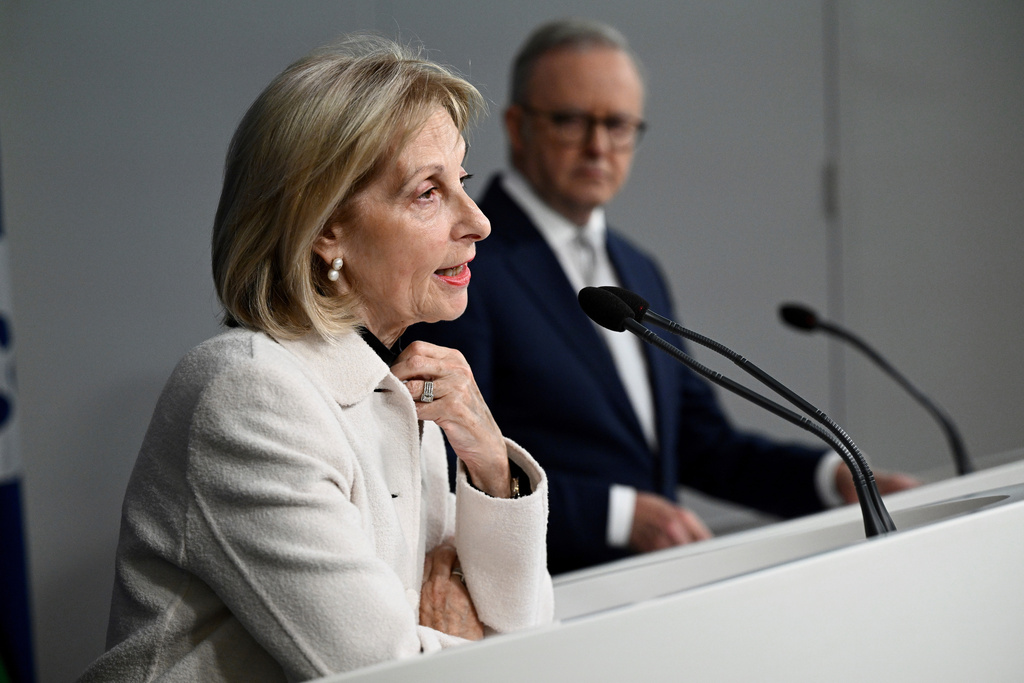 Report on curbing antisemitism in Australia recommends threatening university funding