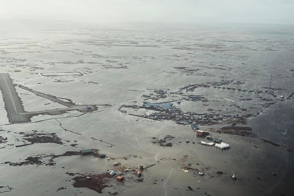 Alaska works to rescue storm victims by helicopter and plane in historic airlift