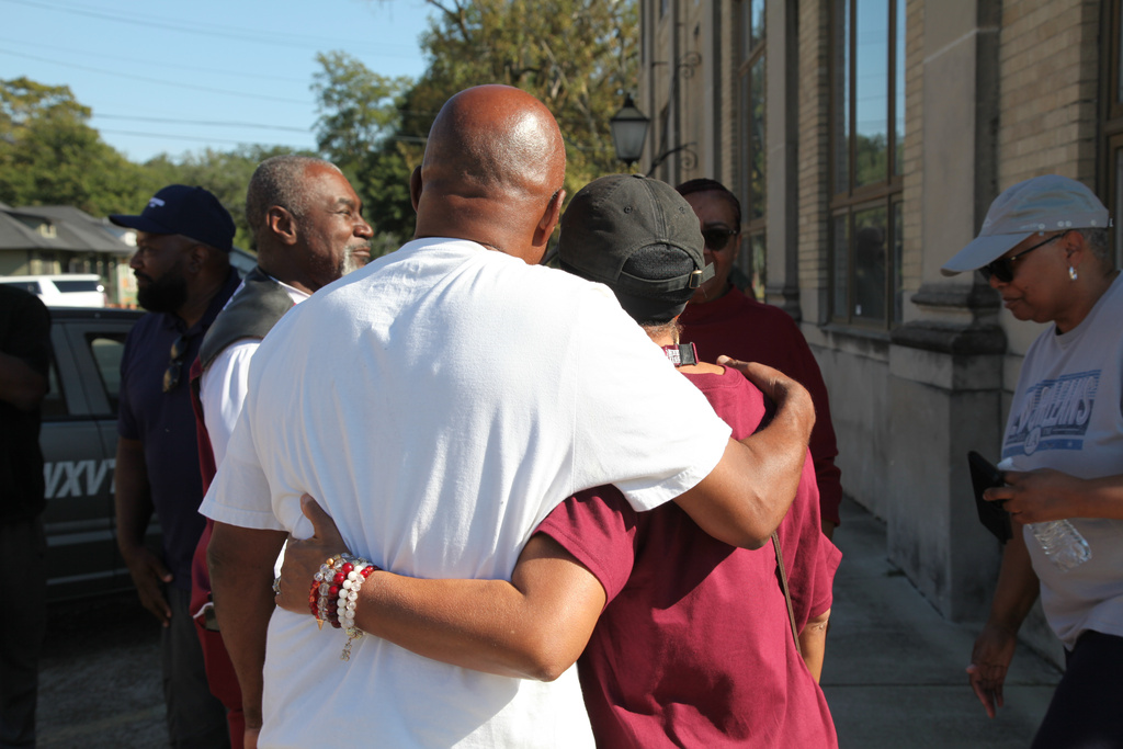 FBI seeks help to identify suspects in mass shooting that left 6 dead in the Mississippi Delta