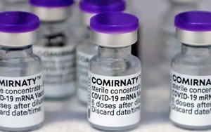 COVID researcher declares new vaccine warning label useless