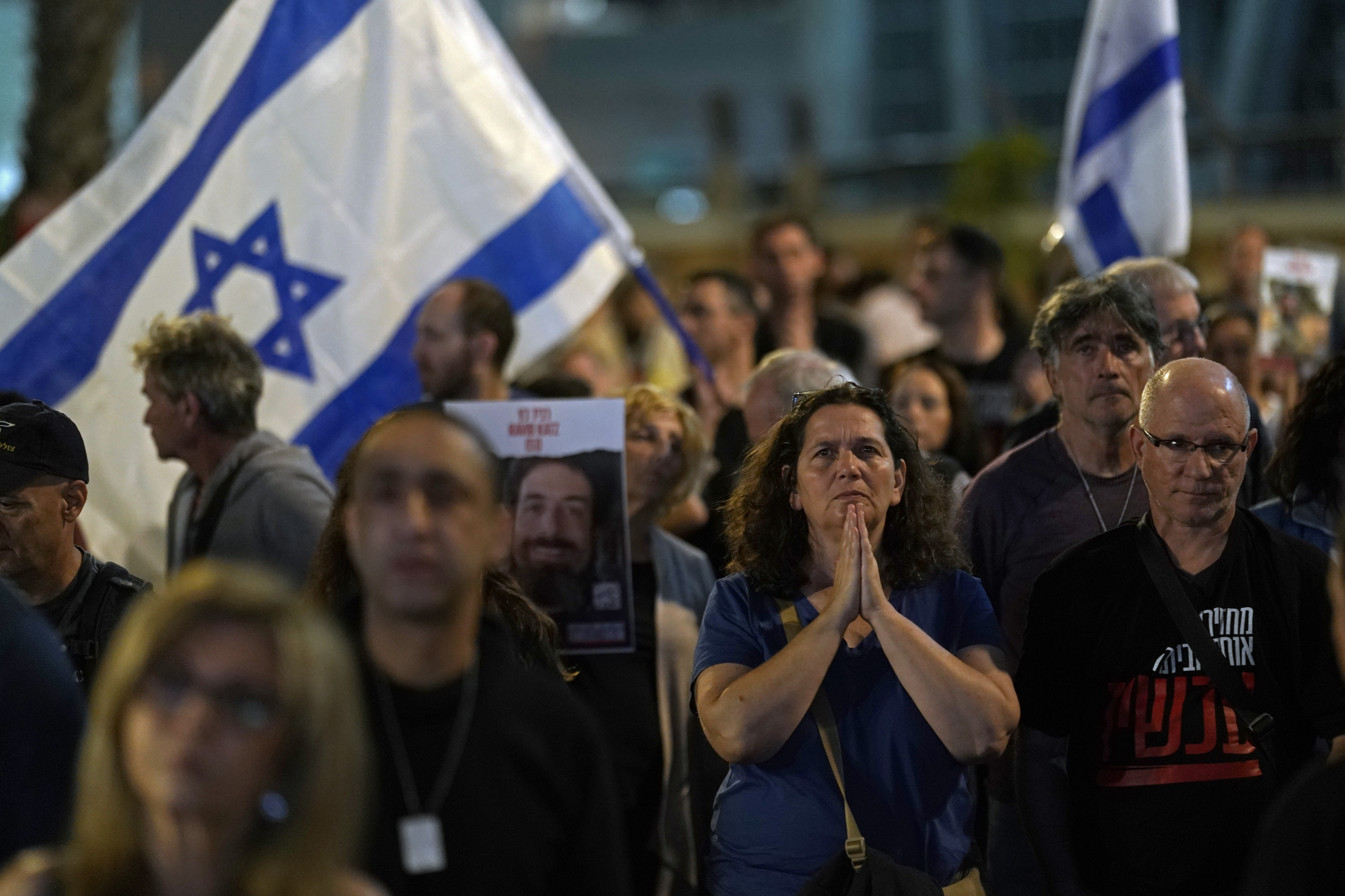 Ceasefire talk a possibility after Hamas drops demands in response to Israel attack plans