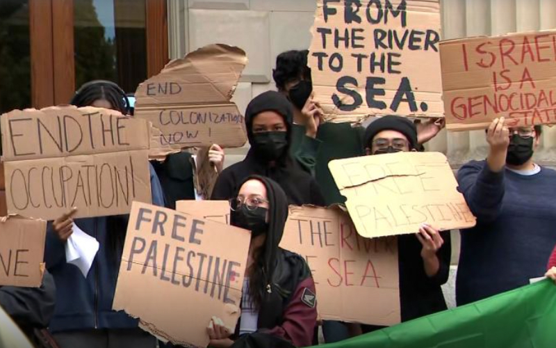 Harvard accused of counting dollars in bid to keep its foreign students