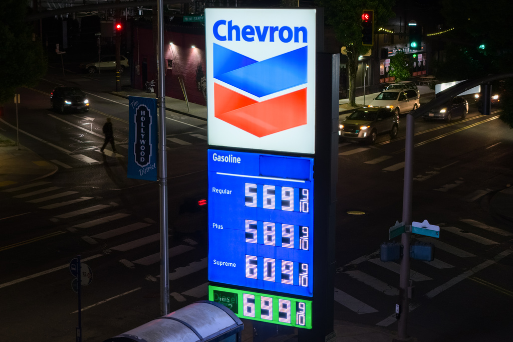 Oregon voters reject Democrats’ gas tax increase