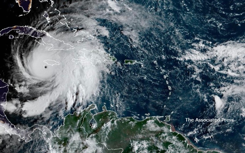 Category 5 Hurricane Melissa brings flooding and catastrophic winds to Jamaica