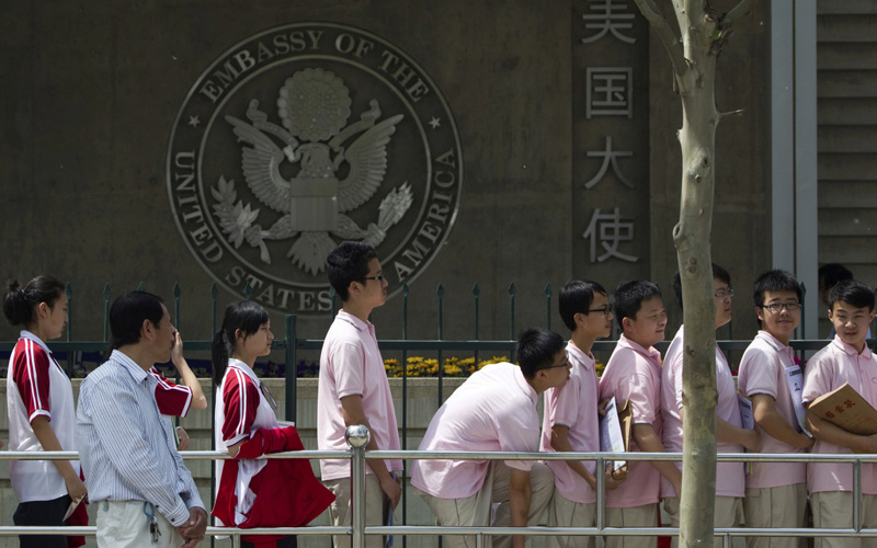 US resumes visas for foreign students but demands access to social media accounts