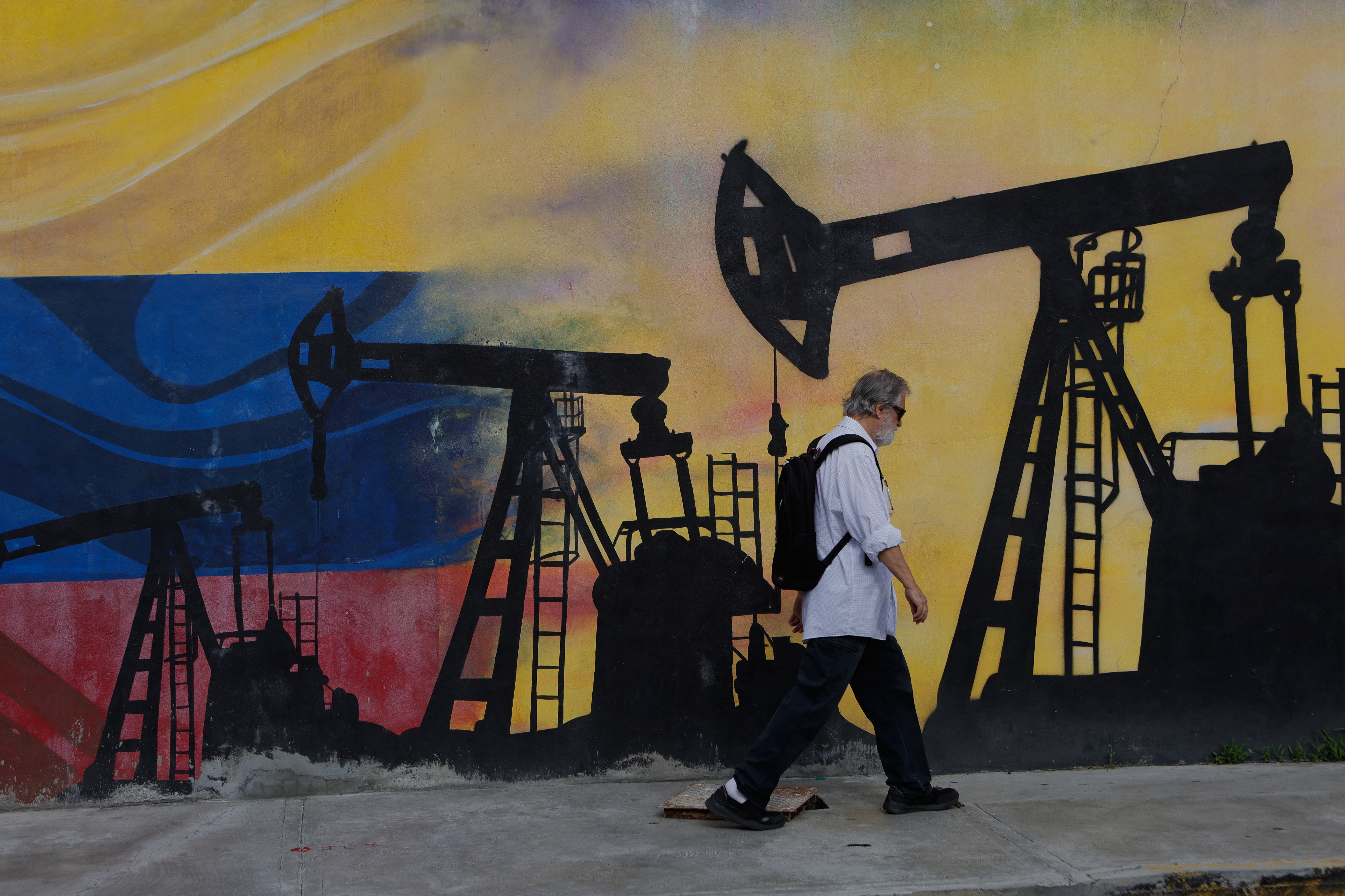 What we know about Trump's deal giving US access to vast oil reserves in Venezuela