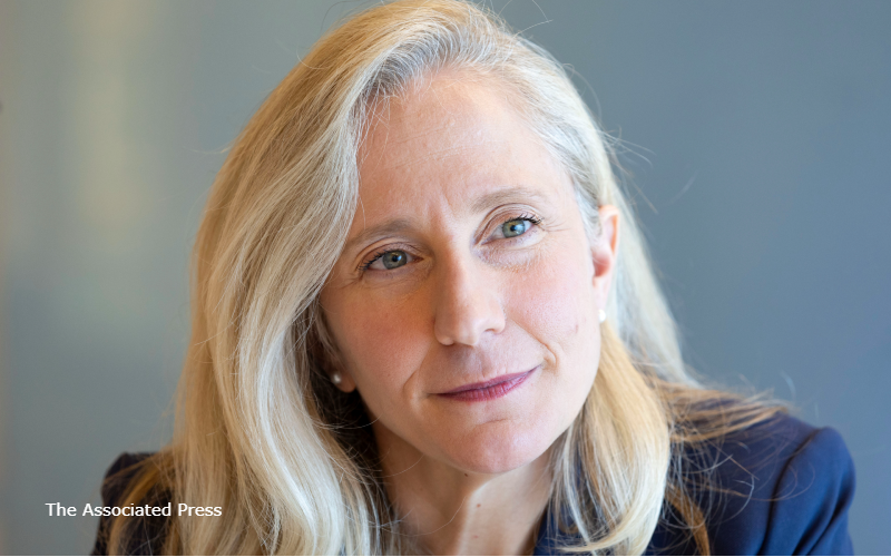 As immigration shapes Virginia race, Spanberger promises return to sanctuary status