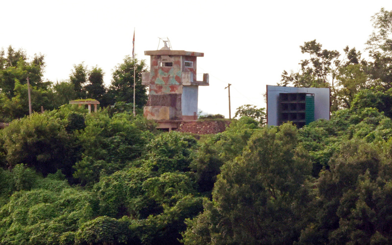 South Korea's military says North Korea is removing speakers from their tense border