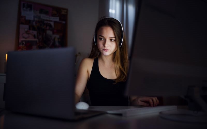 Internet-safety CEO warns parents on lack of AI guardrails