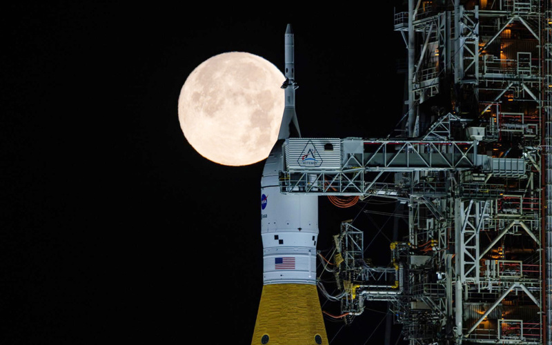 'Absolutely essential' for U.S. to win the 'high ground' again in race to the moon, Chang says