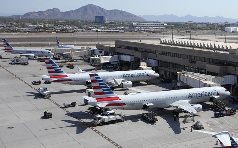 American Airlines briefly halts flights nationwide after technical issue