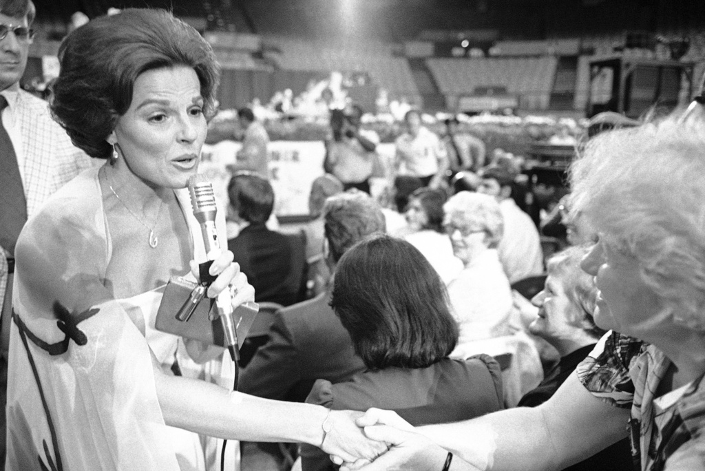 Singer Anita Bryant,  who became known for opposition to gay rights, dead at age 84