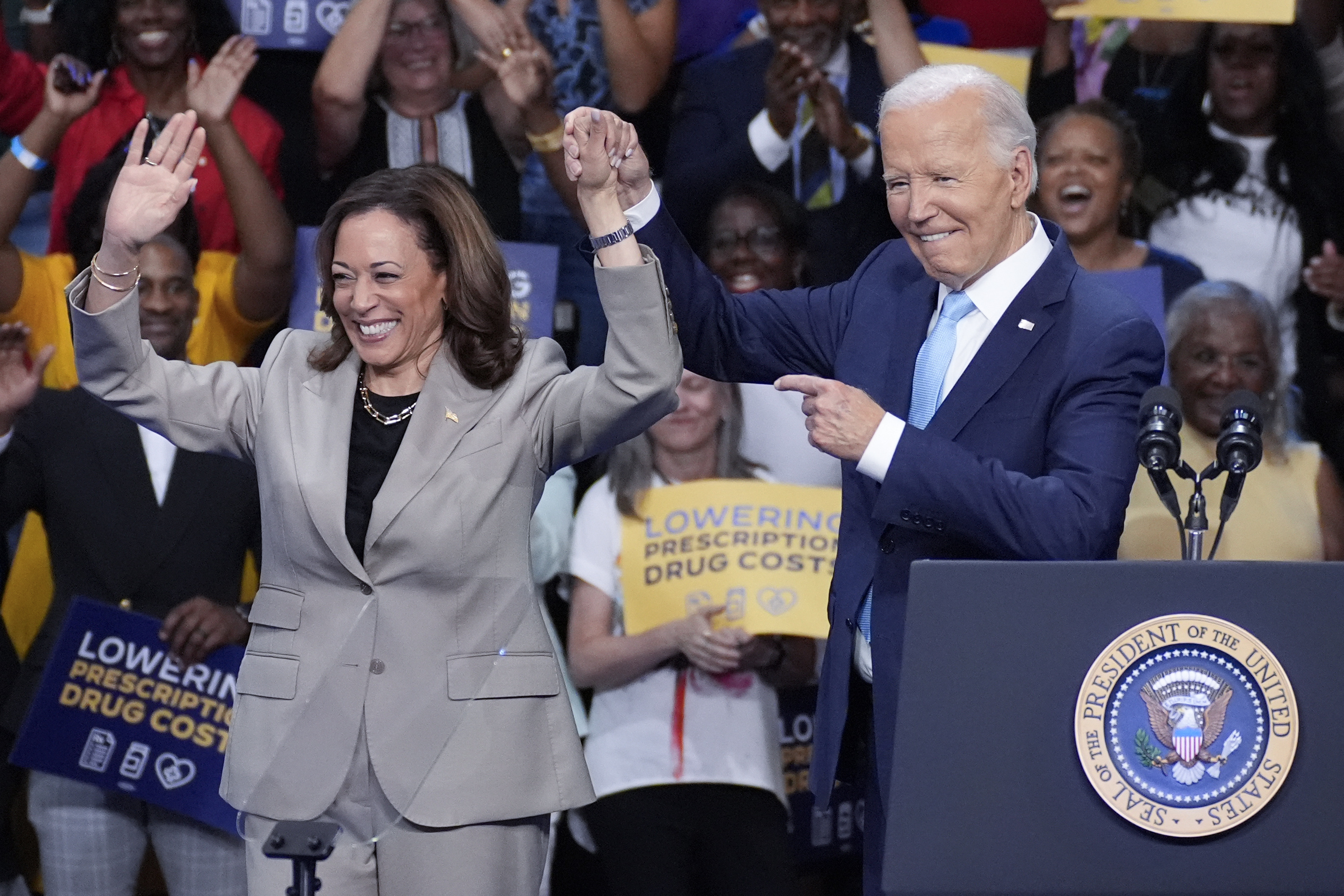 Passive-aggressive Biden wants Harris to lose