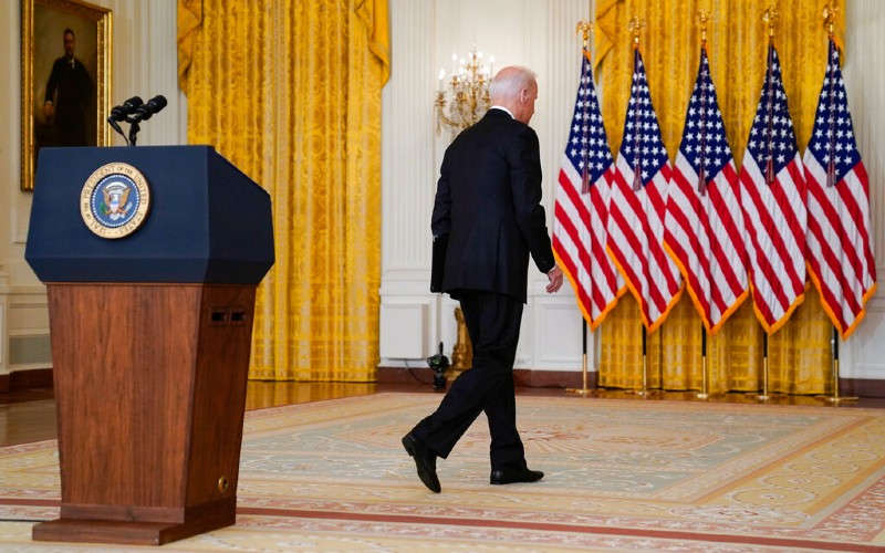 Biden, on way to White House exits, stirring up Russia and war worries